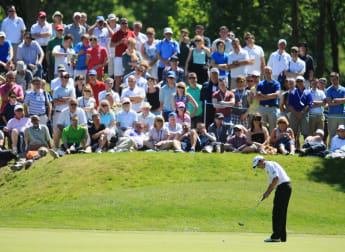 Donald and Lawrie move ahead