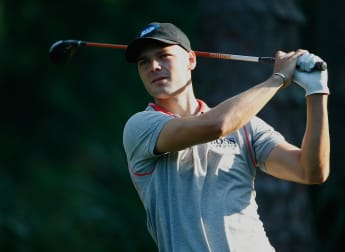 Kaymer extends advantage