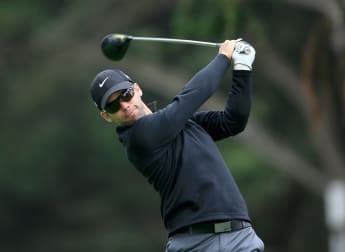 Casey comeback stuns Molinari