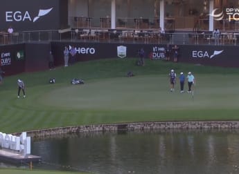 Cameron Young holes monster eagle putt at 18