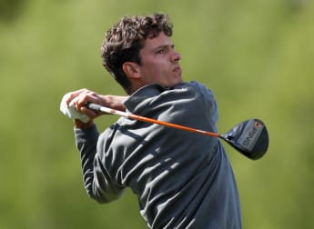 Classy Mory turns up the heat on day three in Sweden