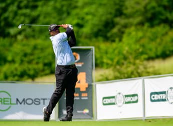 Williams battles testing conditions to move three clear in Brno