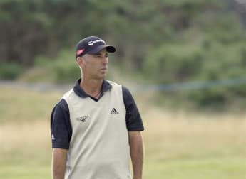Pavin edges ahead at Carnoustie