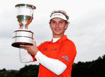 Flying Dutchman Luiten soars to victory