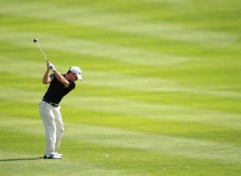 New putter helps Hutsby to Rolex lead