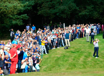 Montgomerie closing in on Woburn win