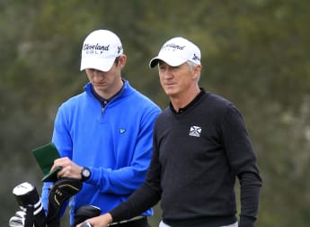 Murray serves up a treat at Q-School