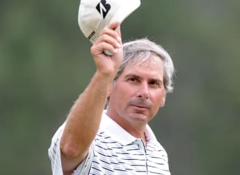 Couples holds narrow lead at Augusta