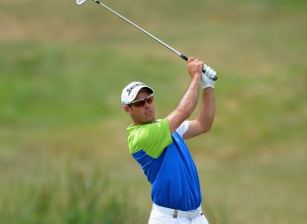 Van Zyl pulls clear in France