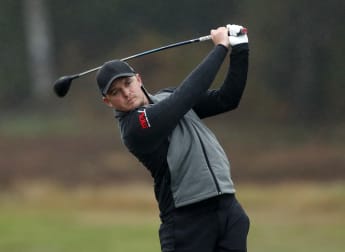 Pepperell lead trimmed at rainy Walton Heath
