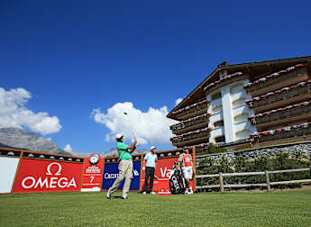 Lahiri defies knee problem to star in Switzerland