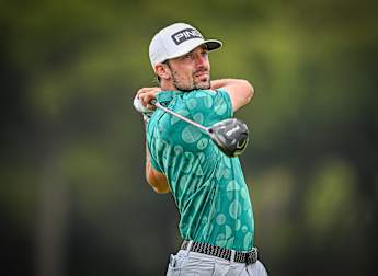 Vidal goes low to claim lead in Normandy