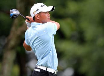 Chan holds narrow lead ahead of final round