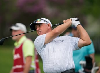 Parel leads the KitchenAid Senior PGA Championship as Oak Hill bares its teeth