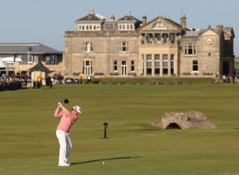 Oosthuizen refuses to be blown off course