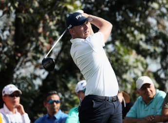 Wallace edges ahead in India