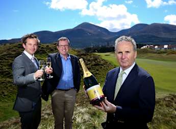 Cheers for JN Wine in golfing world-first