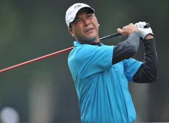 Zhang catches Campbell