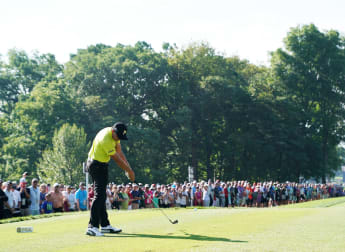 Fowler sets the target in St Louis