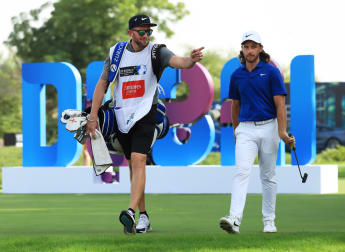 Pendulum swings towards Fleetwood in Race to Dubai