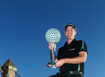 Hanson tees up Dubai bonus