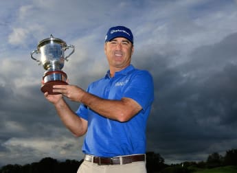 Double Dutch delight for Dennis