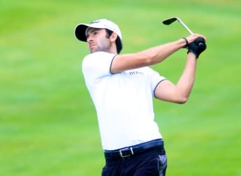 Trio share Swiss lead