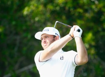 Sullivan hits the front