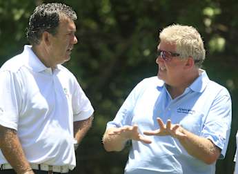 Montgomerie in the mood in Mauritius