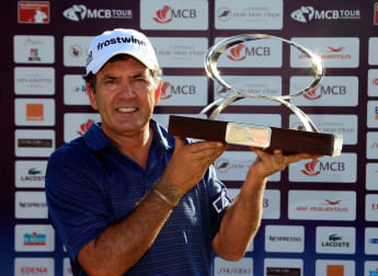 Frost shows cracks but seals Mauritius win