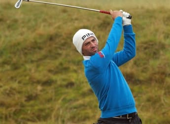 Parry powers into commanding lead