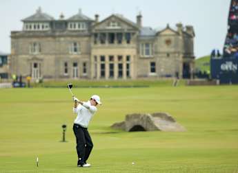 Walking the 18th hole at the Old Course