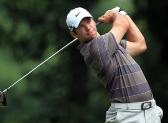 Casey leads in California