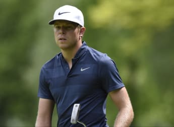 Knappe keeps KPMG lead