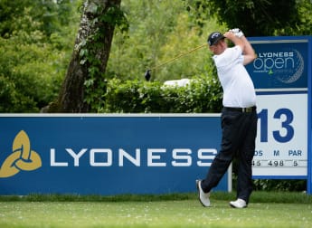 De La Riva and Bjorn lead the way