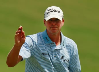 Stricker shines in Hawaii