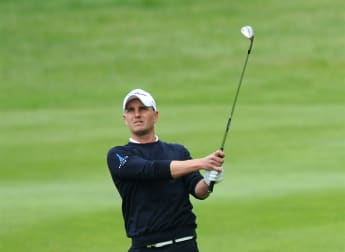 Dinwiddie leads in France