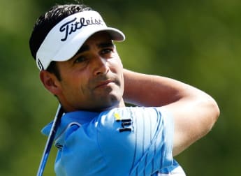 Slattery stars as Furyk fires ahead