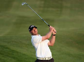 Pin point Lee lays hands on October SOTM