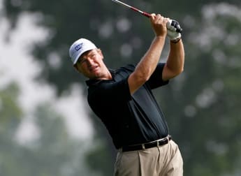 Strong start for Els at Firestone