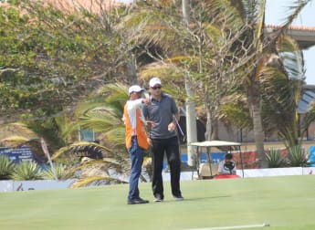 Dougherty rolls back the years to take outright lead