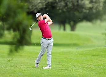 English duo lead the way in South Africa