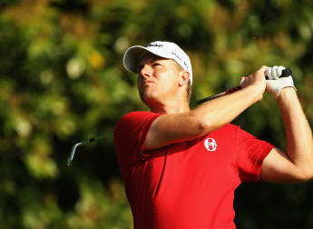 Karlsson races clear