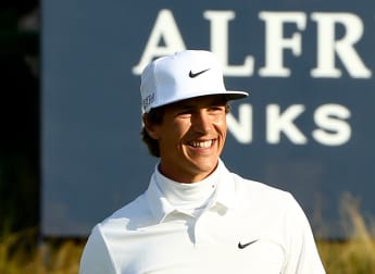 Olesen bursts into commanding lead