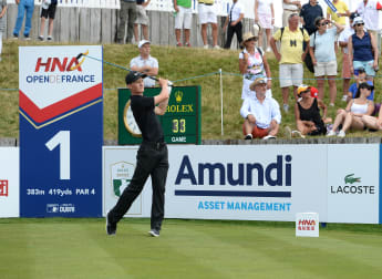 Kinhult surges into Paris lead