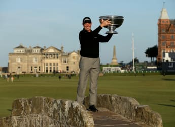 Howell returns to winning ways