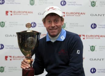 Brown is tickled pink in Moscow