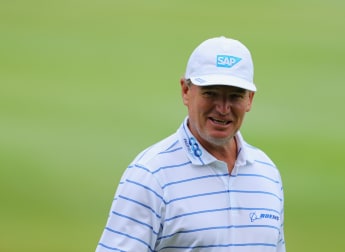 Early starters lead chase in South Africa