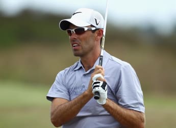 Schwartzel closes in on Grace