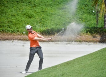 Gritty Samooja leads by two in Hainan